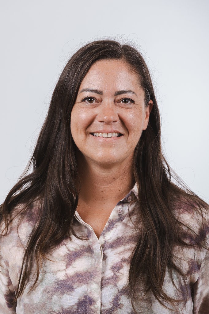 Portrait: Joan  Back