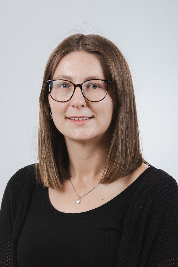 Portrait: Anna  Hellers