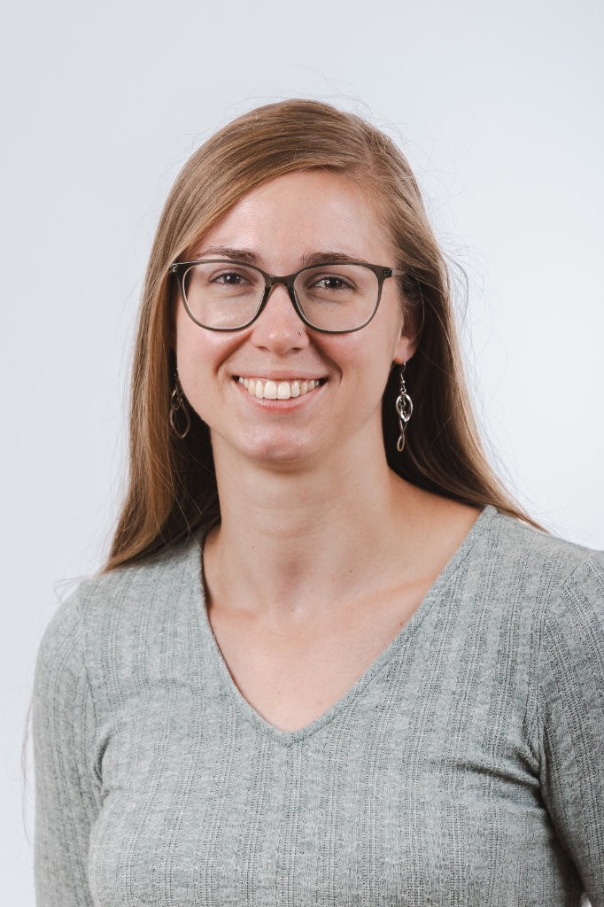 Portrait: Alice  Loesch